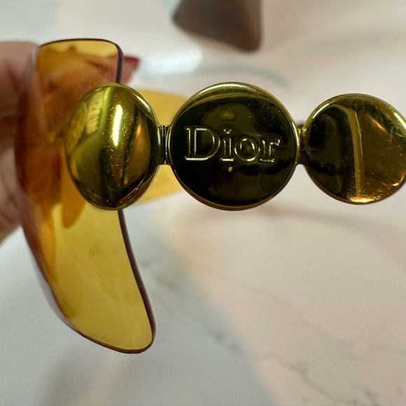 Christian Dior Millenium Amber Gold Bubble Wrap Sunglasses and Cosmetic Pouch - Picture 3 of 13